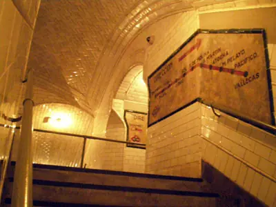 La Estación Fantasma Del Metro de Madrid "Chamberi&quo