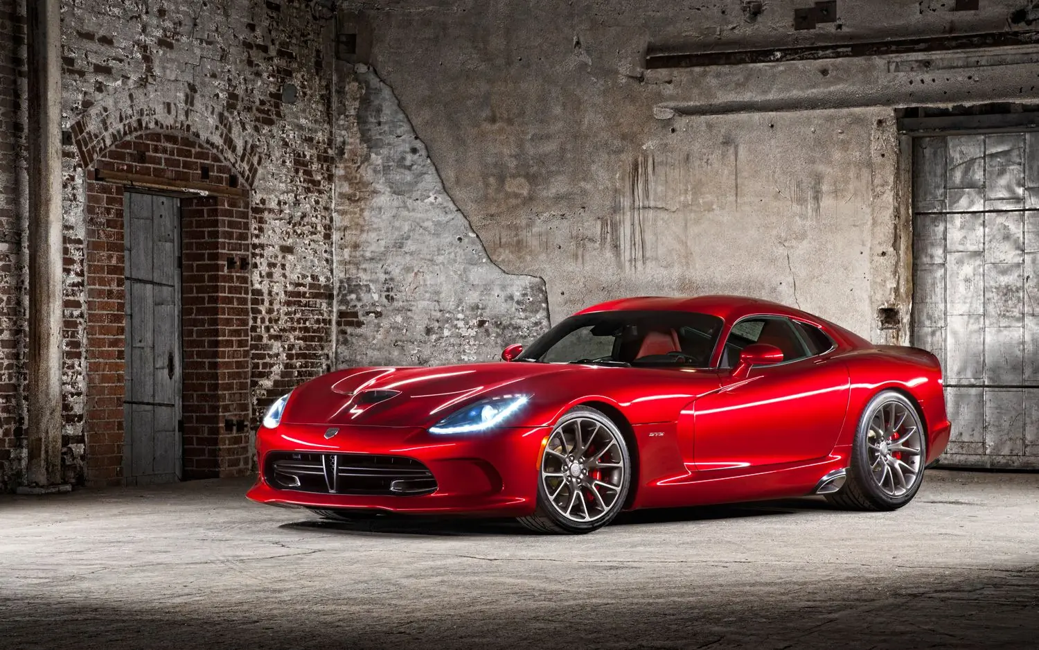 srt viper (2013)