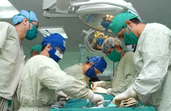 Todo Cuba: Nuevo Centro Cientifico para Transplantes
