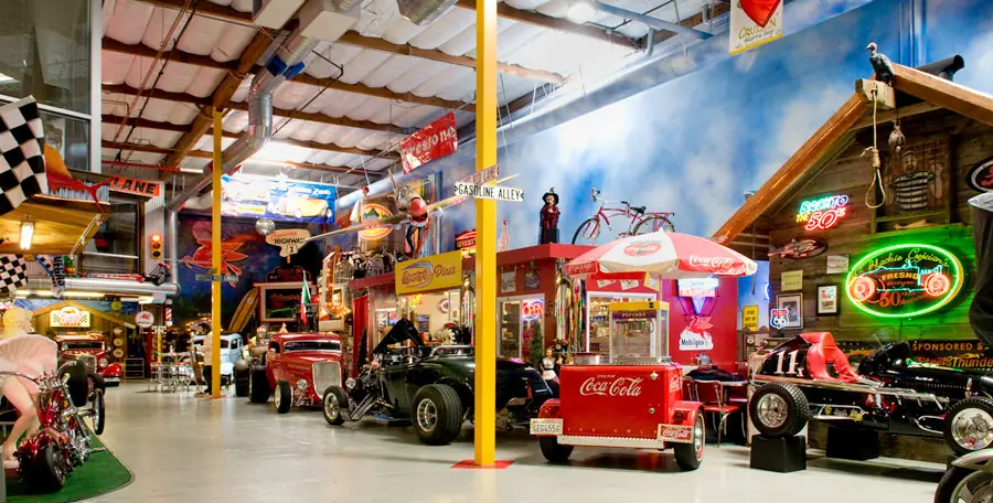 Garages' Hot Rod