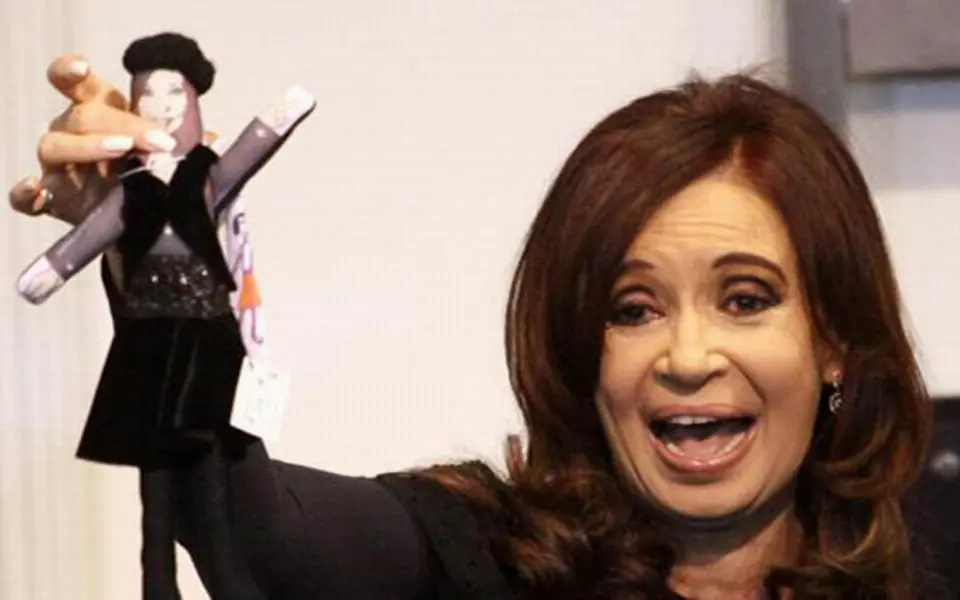 ¡Lloren chicos lloren! Los muñecos de Kirchner a la venta