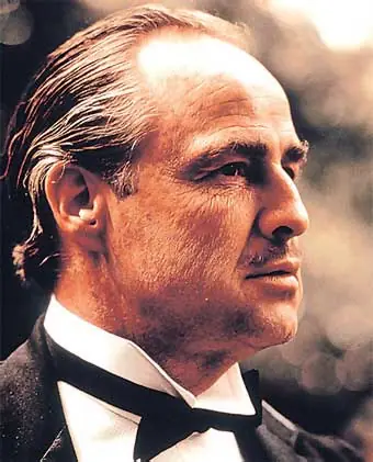 Famosos con infancias dificiles