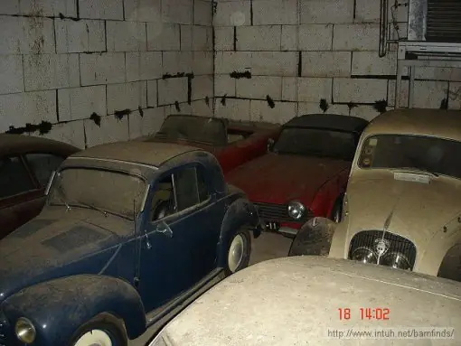 El jubilado, la granja y 180 coches de época.