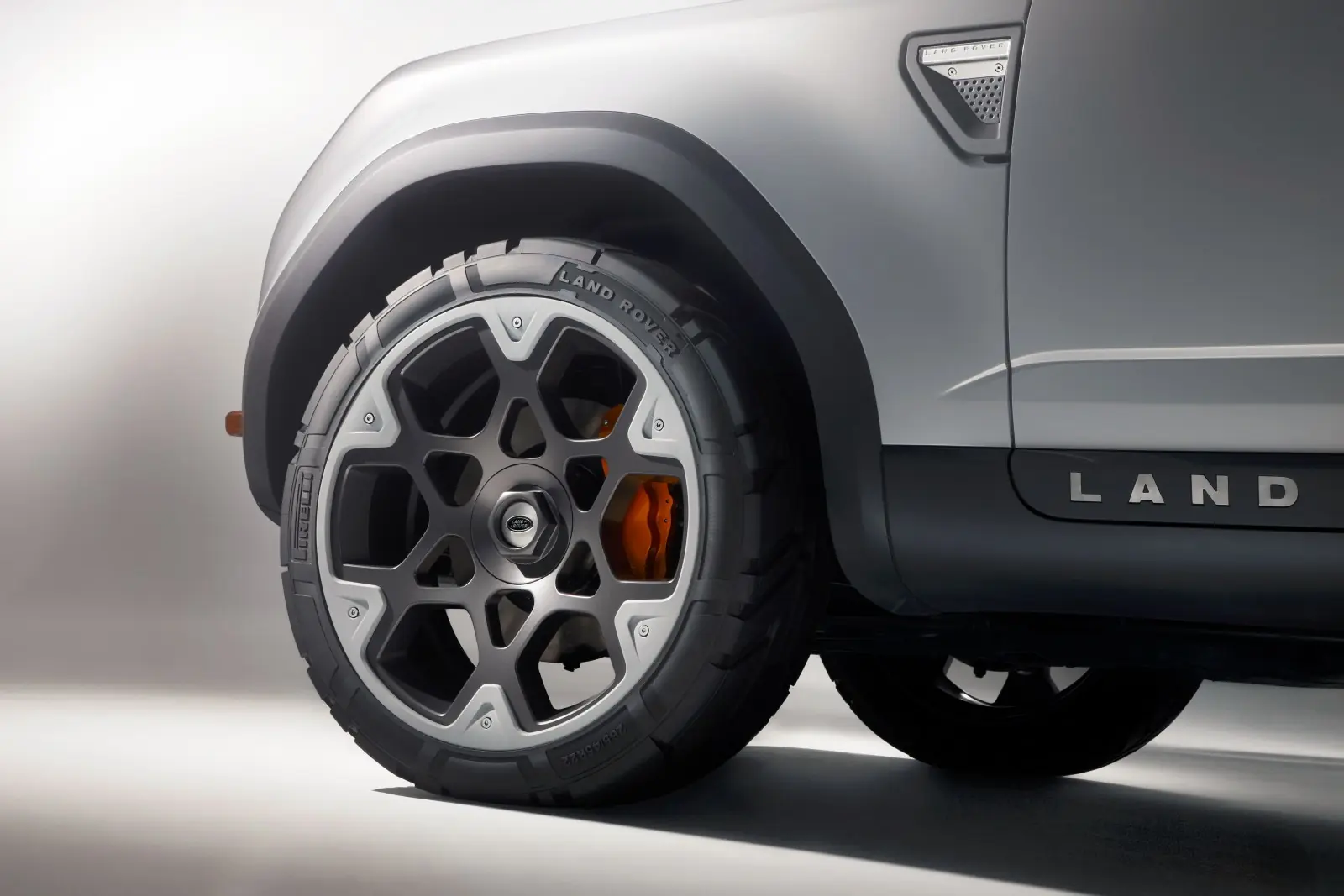 Land Rover DC100 Concept!