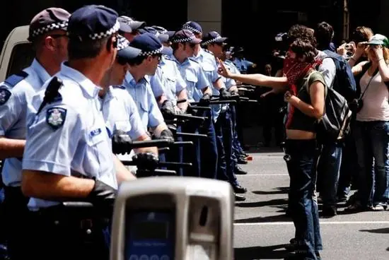 Policia