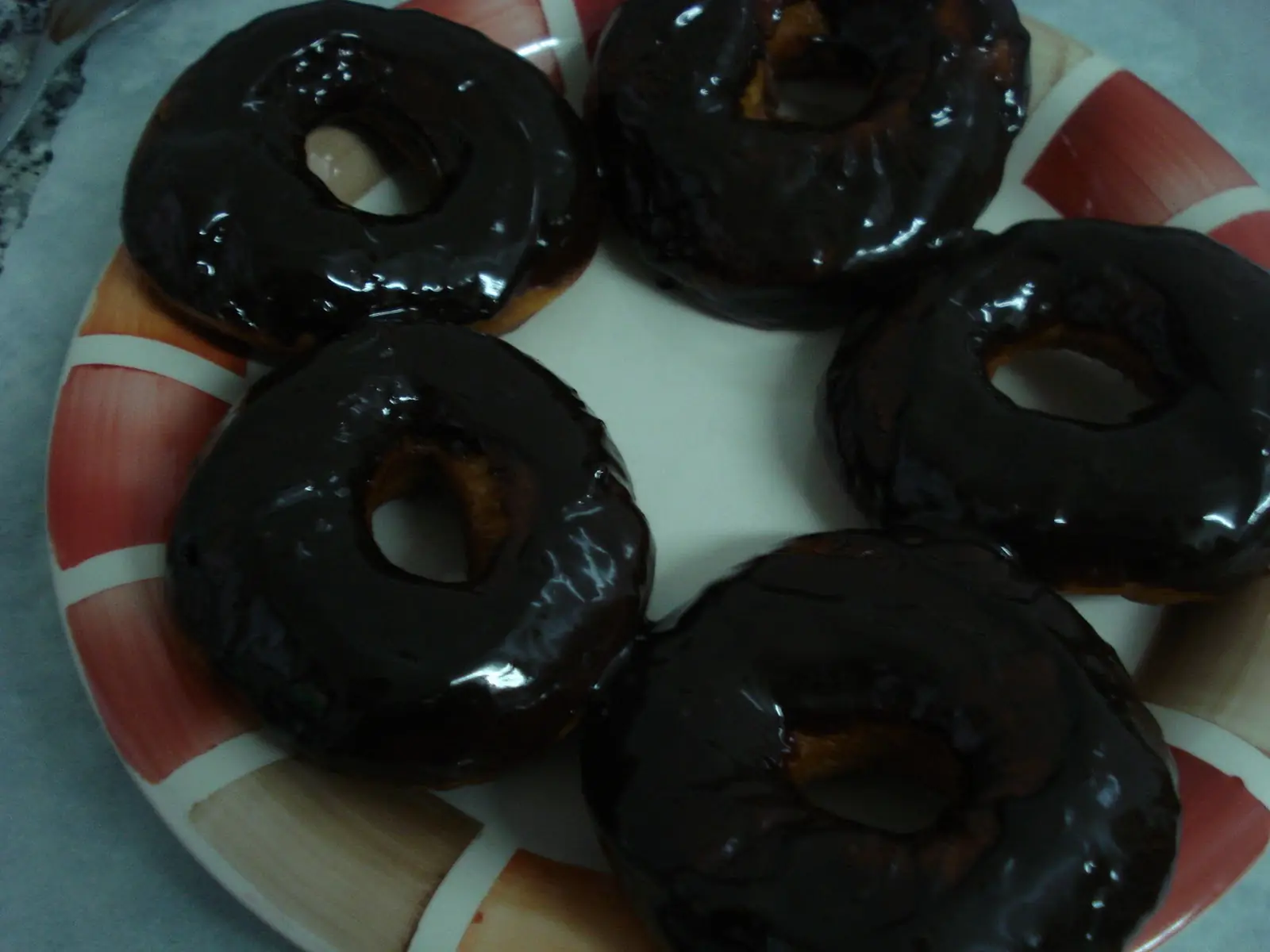 Receta: Donas de chocolate caseras.