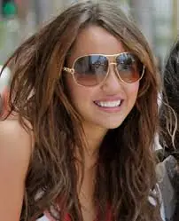 biografia de Miley Cyrus
