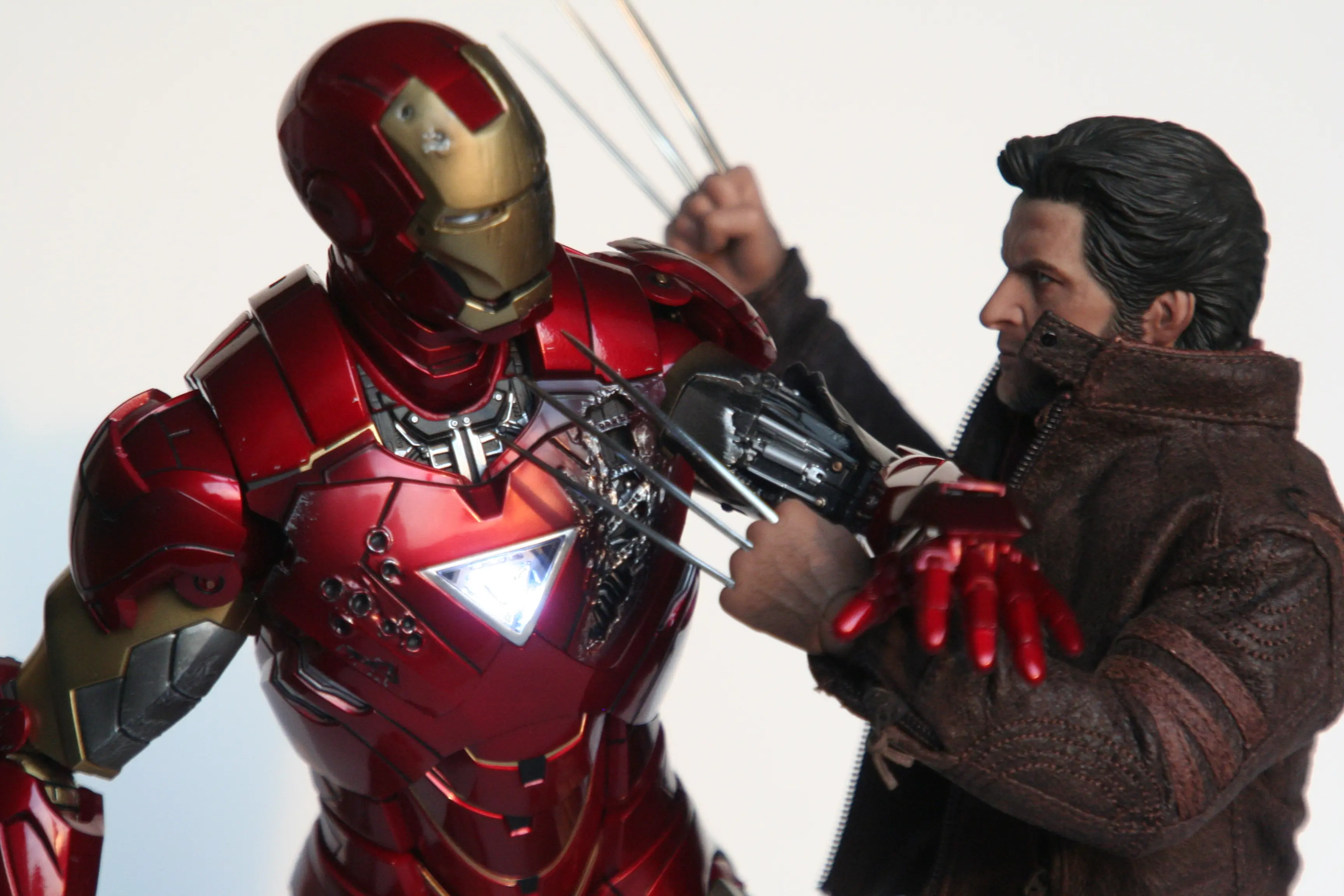 The Avengers Marvel Hot toys,Marvel Legends,Marvel Select.