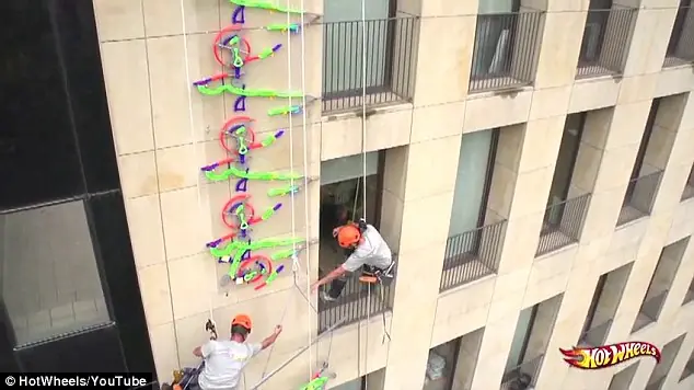 Pista Vertical de 18 metros de Hot Wheels en España .