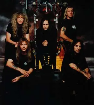 Steve Harris el mejor bajista y futbolista.