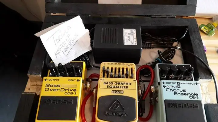 Hice mi caja p/pedales de bajo y te lo muestro certificado