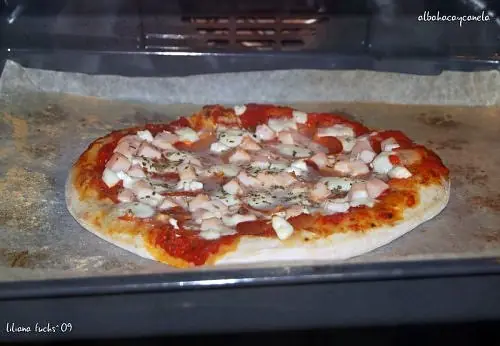 Hacete una pizza mozarella casera