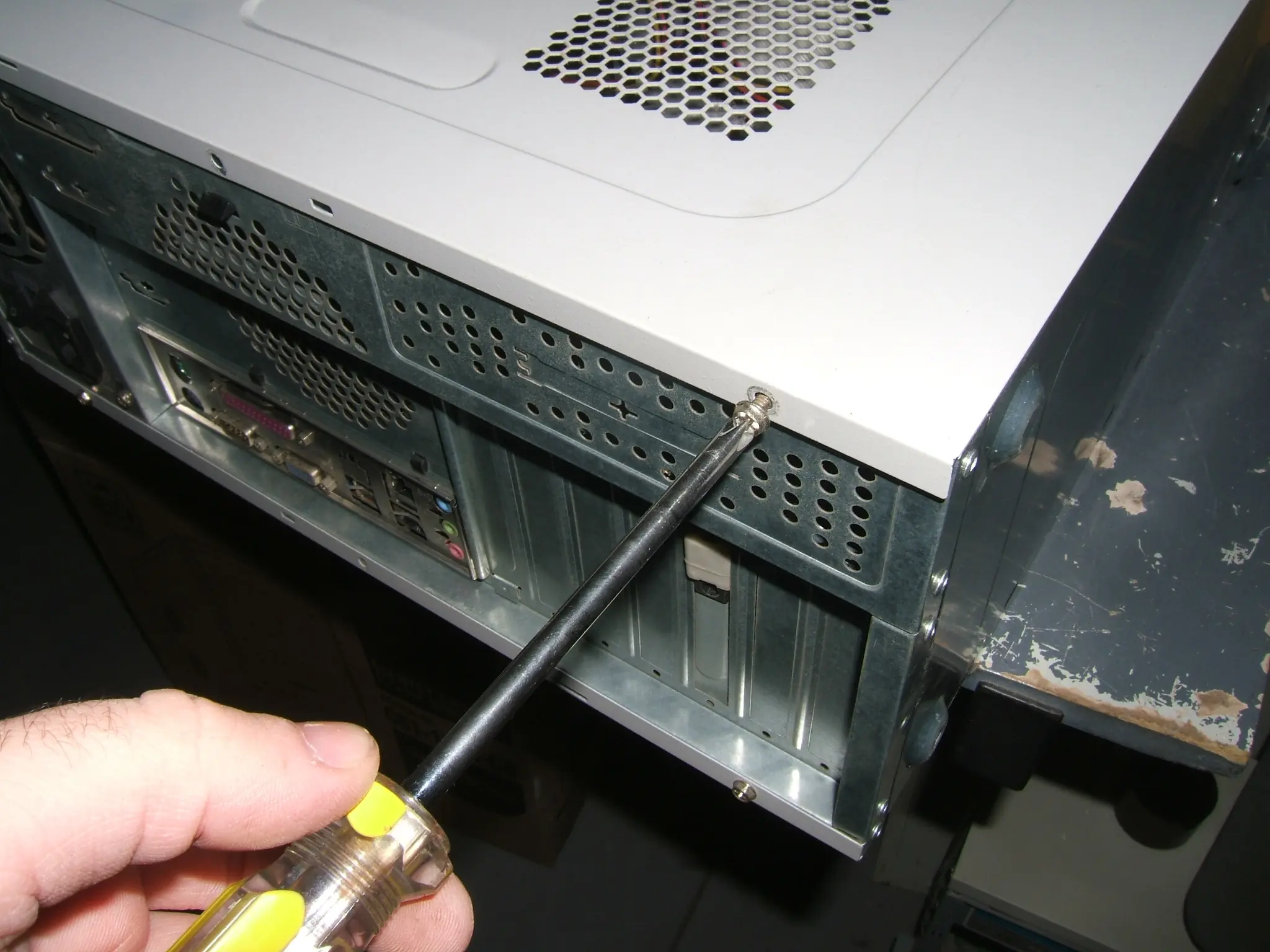Post-Rata, limpia los coolers de tu PC vos solito