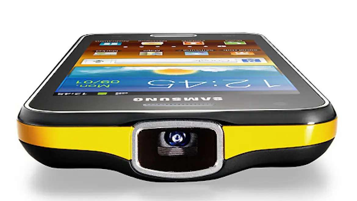 Nuevo celular mini-cine