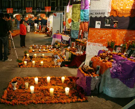 5 parecidos y 5 diferencias entre Halloween y Día de muerto