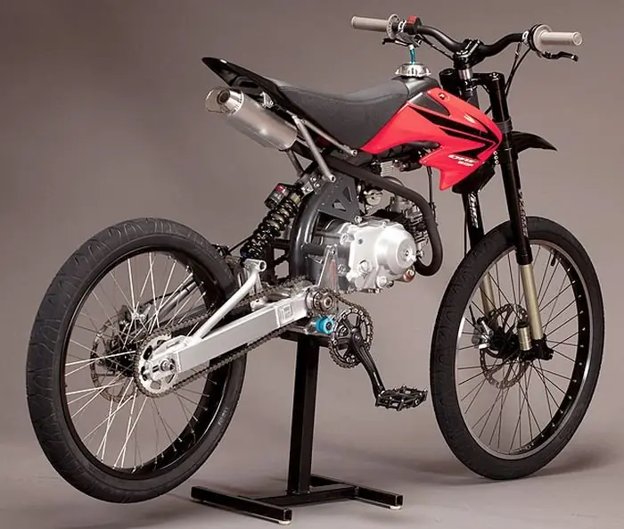 una pequeña scooter