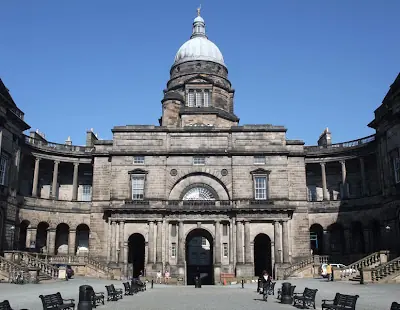 Las nuevas carreras online en la Universidad de Edimburgo