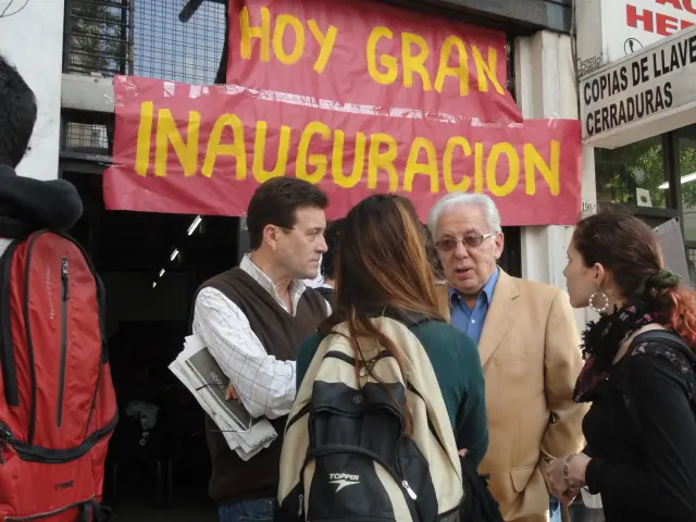 Frente de IZQ - Devaluación del peso. Se perfila giro econ