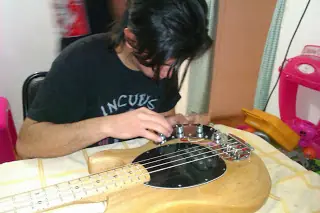 Muchachos termine otro bajo!!! Un MusicMan
