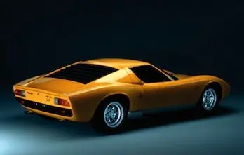 del miura al aventador