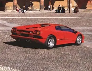 Del Miura al Aventador: ¿Como hemos llegado a esto?