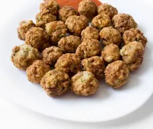 Albóndigas con salsa (en microondas)...