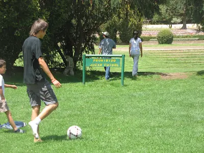 Solo Pasa en Chile [Loquendo]