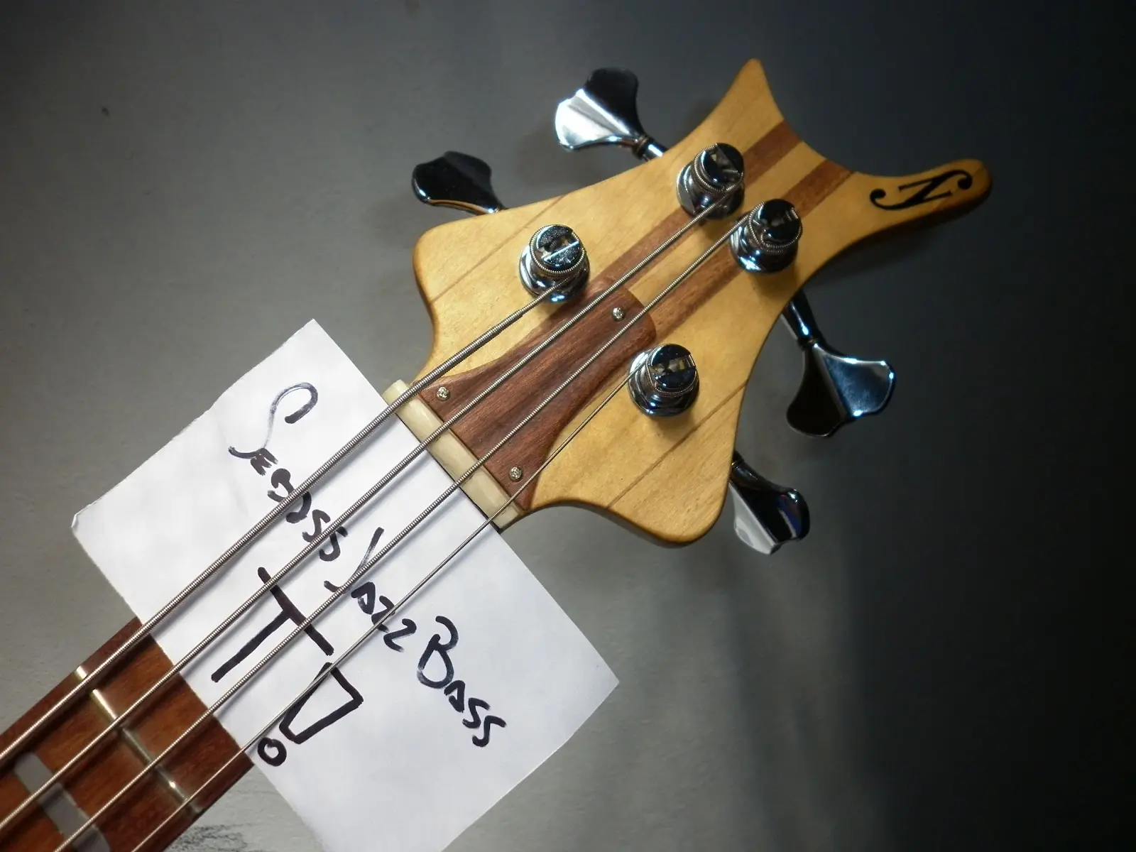 luthier