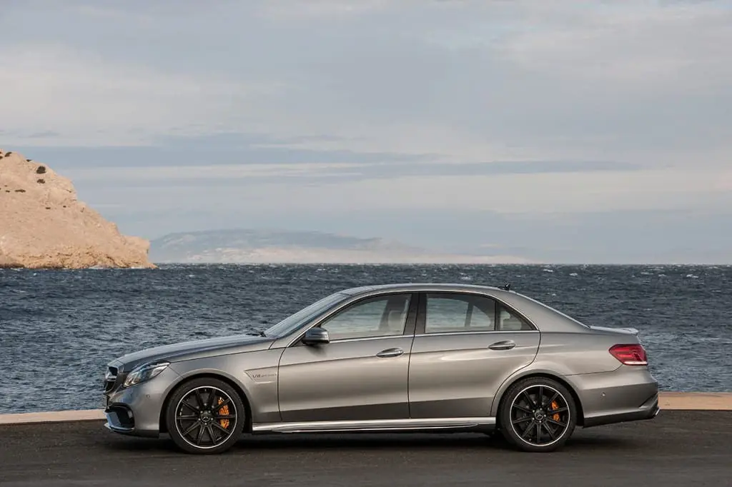 y Coupé