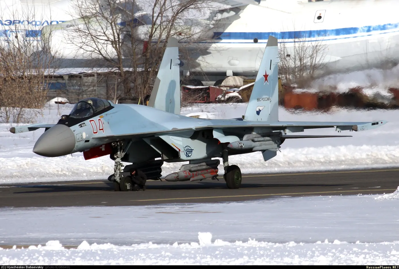 Su-35 reforzarán la Fuerza Aérea mientras espera Pak fa