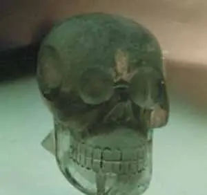 El misterio de las 13 Calaveras de Cristal