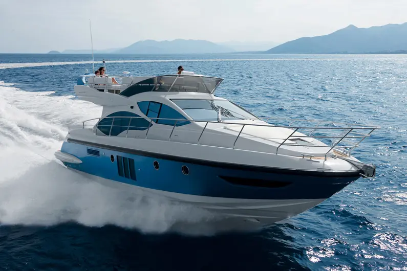 Yates de lujo Azimut