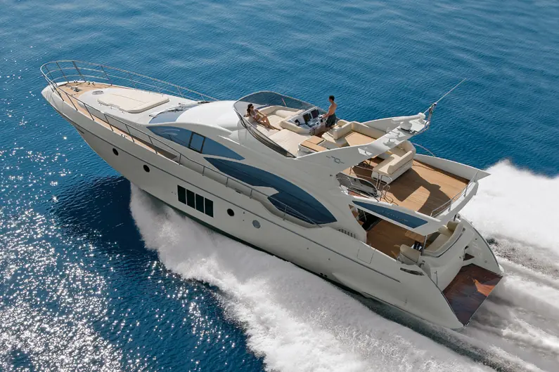 Yates de lujo Azimut