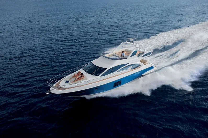 Yates de lujo Azimut