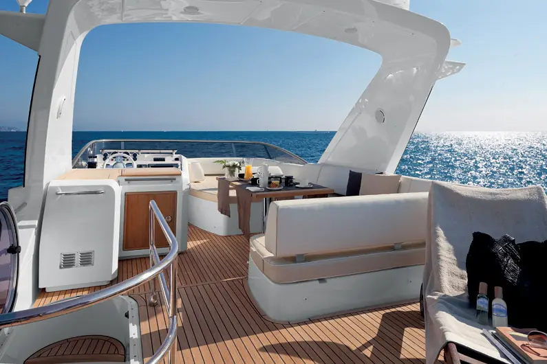 Yates de lujo Azimut