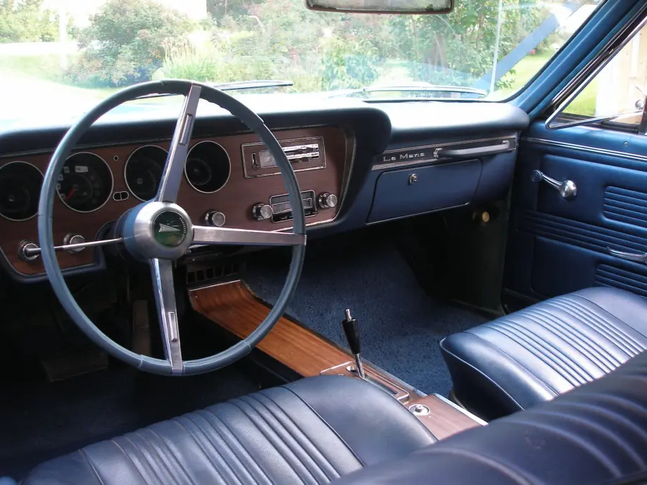 Pontiac LeMans Hermoso Auto