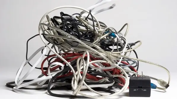 6 maneras de enrollar tus cables de manera prolija
