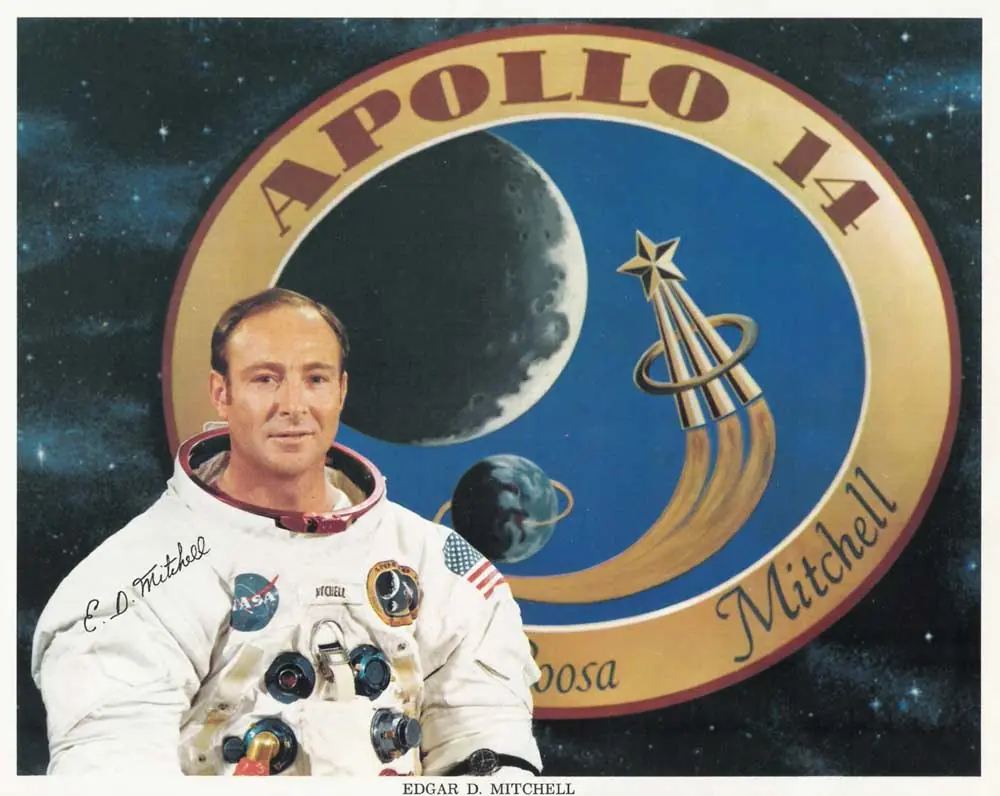 Edgar Mitchell (confirma la vida extraterrestre)