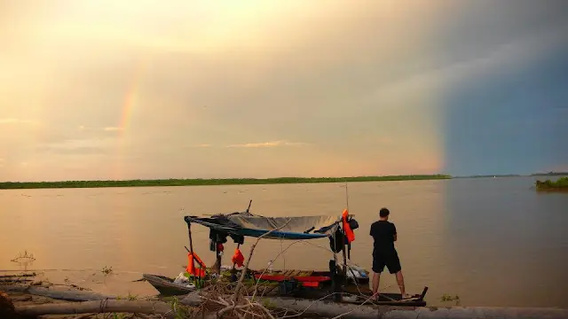 Viaje Por La Amazonia en Barcasa!