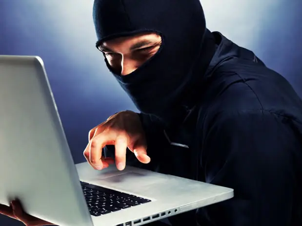 Expertos de McAfee explican "hackeo" de marcapasos