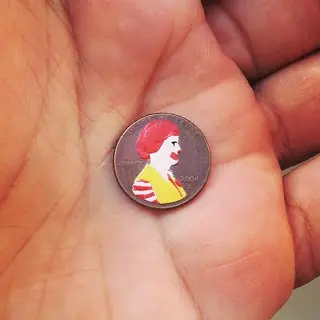 Monedas Pintadas Con Personajes de películas, cómics y ser
