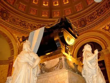 Al libertador de América a 162 años de su muerte