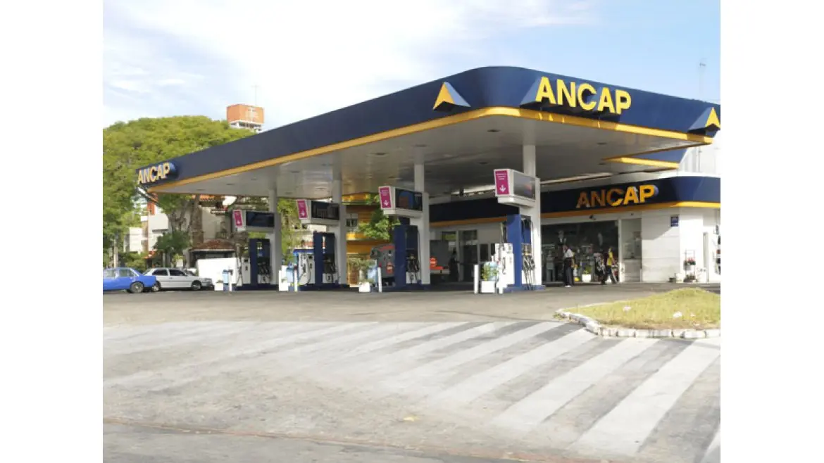Uruguay tiene el combustible más caro de la región