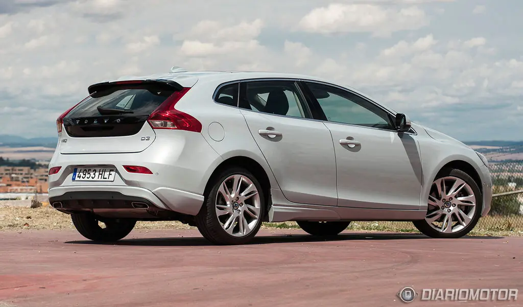 volvo v40