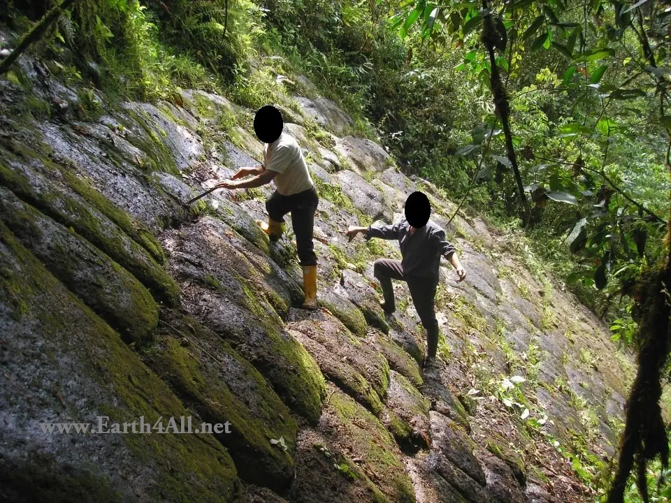 Pirámides descubiertas en Ecuador
