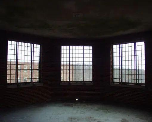 edificios abandonados