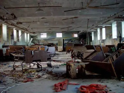 Edificios abandonados: La granja de los lunáticos