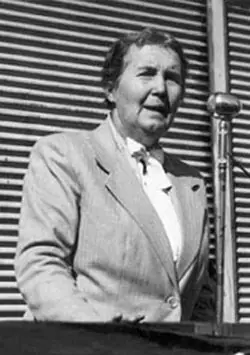 "des-endiosando" el mito de Eva Perón