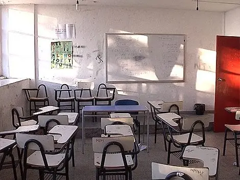 Uruguay, Uno de cada tres alumnos repite el liceo