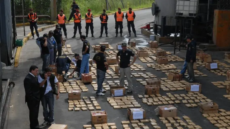 El estado participa del narcotráfico